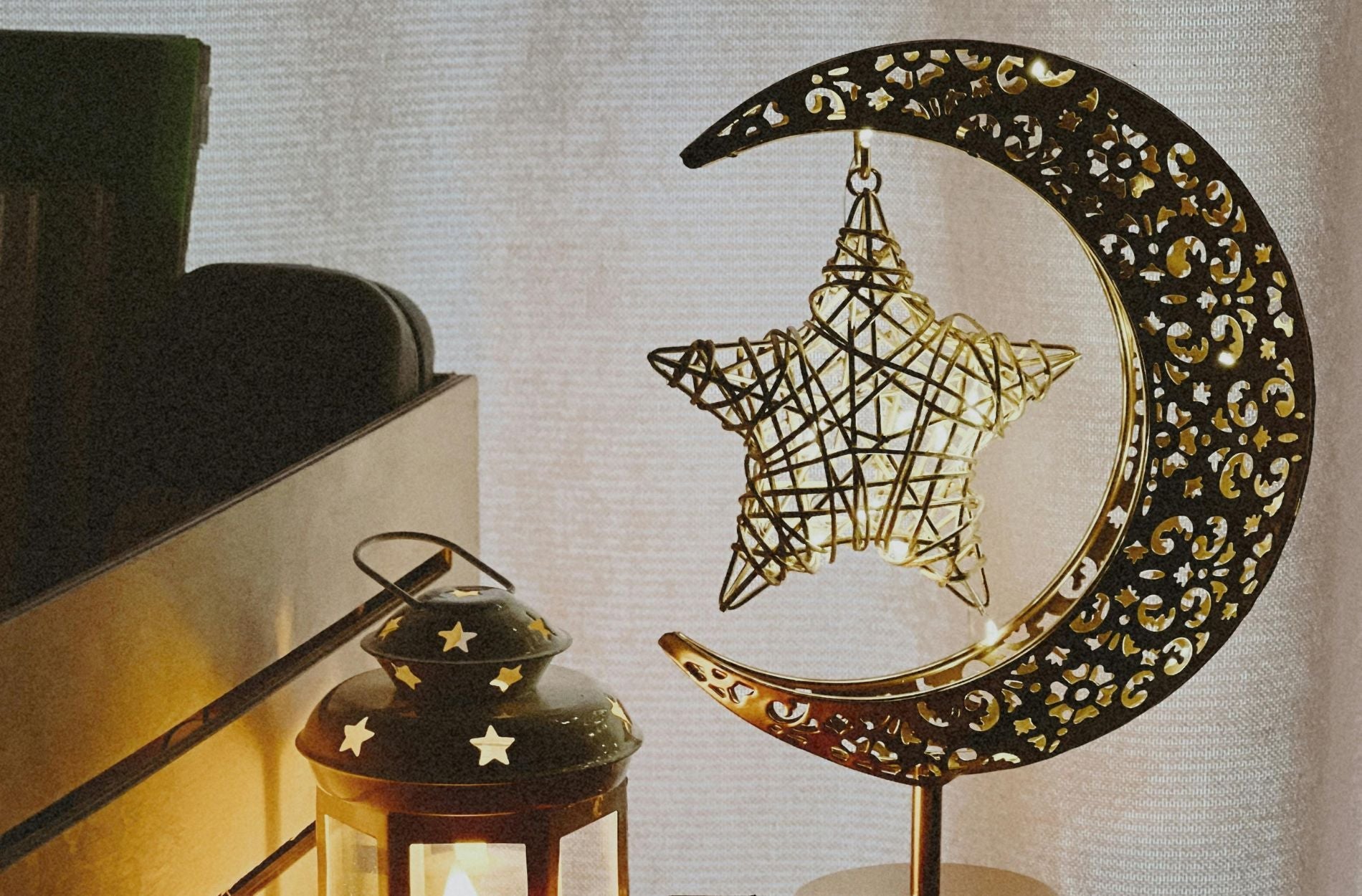 Styling Stainless Steel Metal Art with Islamic Decor