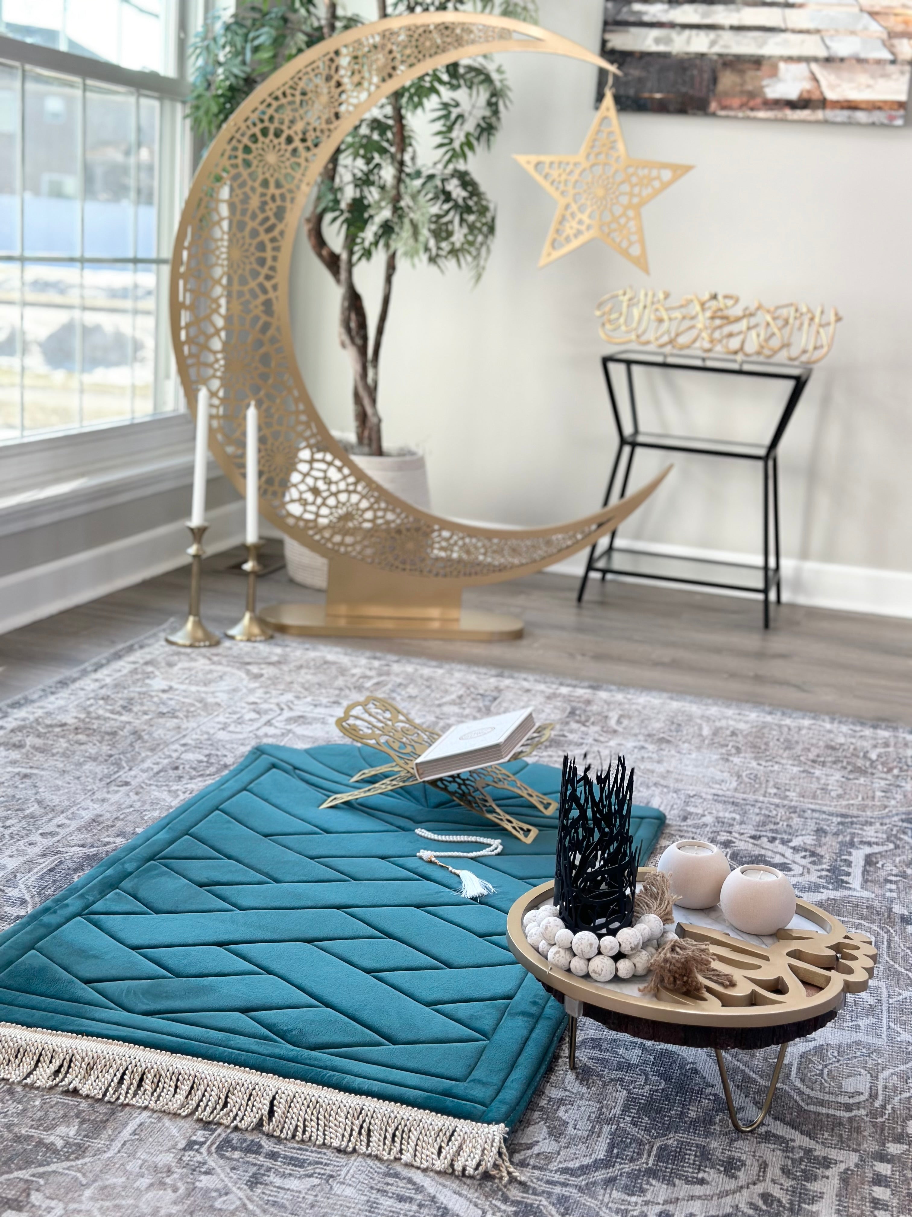 Large Seashell Design Luxury Prayer Mat – Soft Padded Islamic Rug with Tote Bag (Anti-Slip)