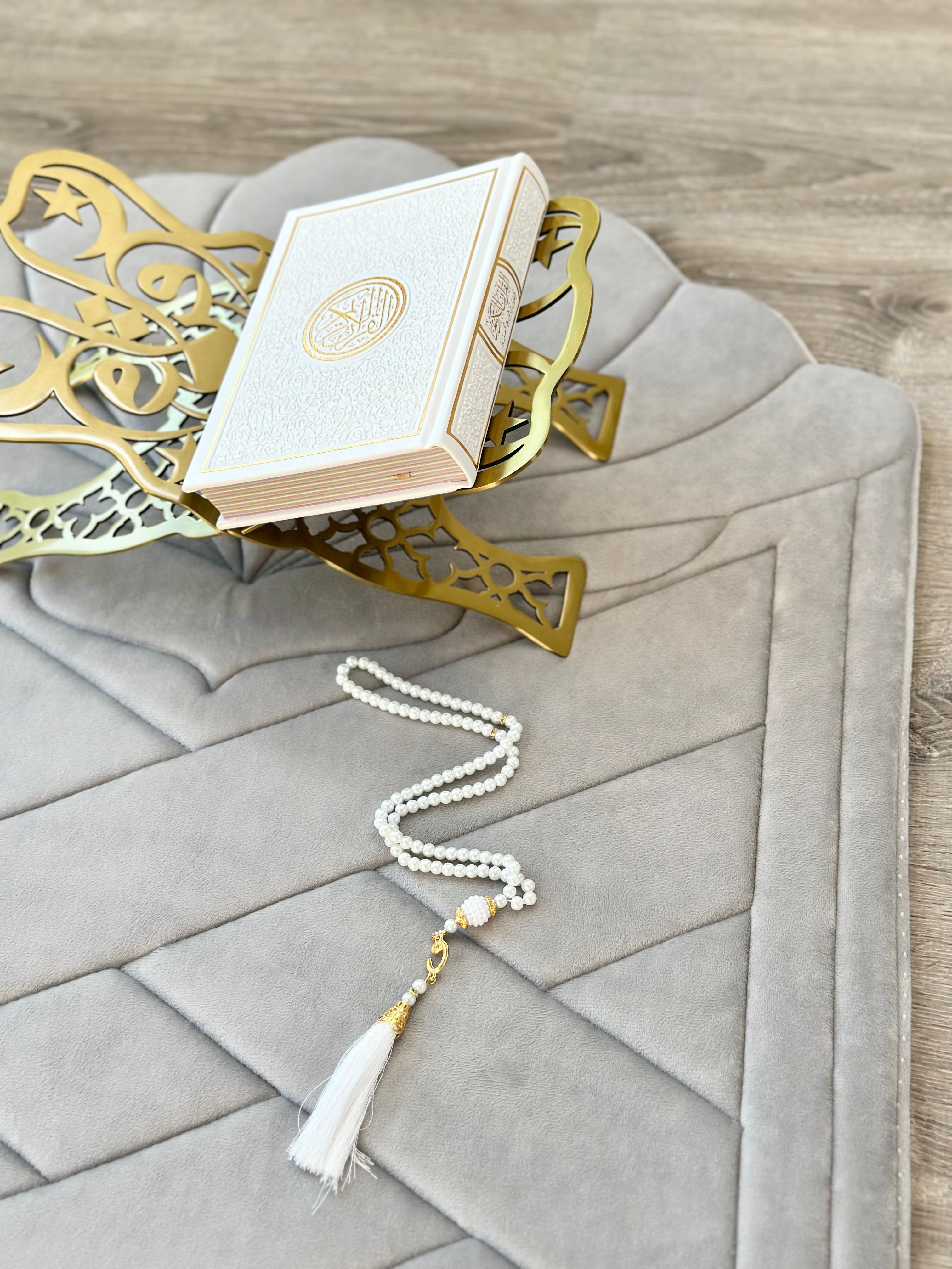 Large Seashell Design Luxury Prayer Mat – Soft Padded Islamic Rug with Tote Bag (Anti-Slip)