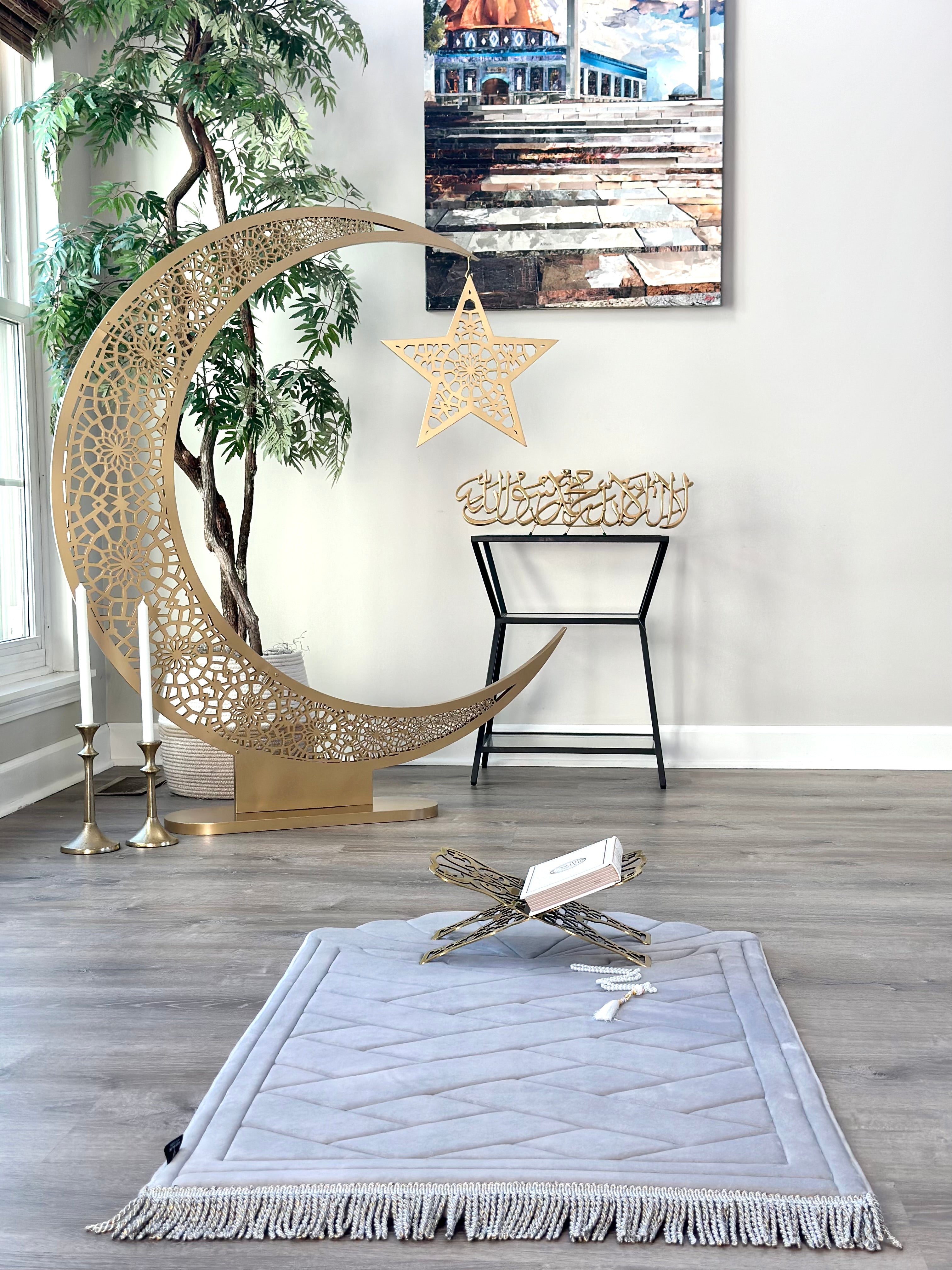 Large Seashell Design Luxury Prayer Mat – Soft Padded Islamic Rug with Tote Bag (Anti-Slip)