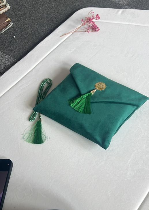 Travel Prayer Mat with Prayer Beads and pouch.